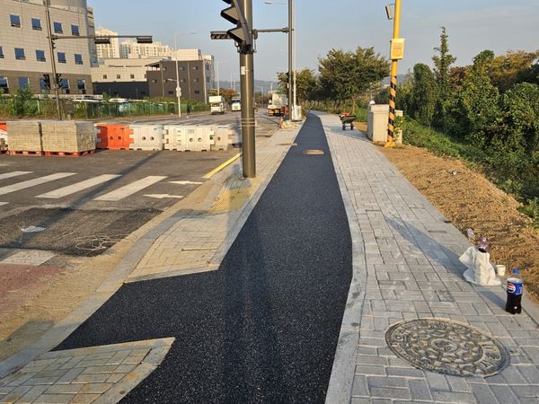 시흥 신천동 자전거도로 시공 현장 사진
